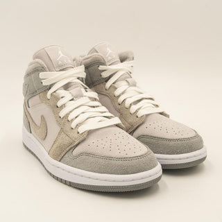 Jordan 1 Mid Particle Grey