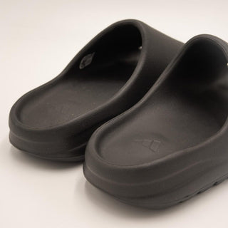 Yeezy Slides Onyx