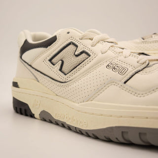 New Balance 550 Cream Black